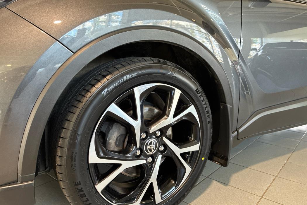 TOYOTA C-HR 2020