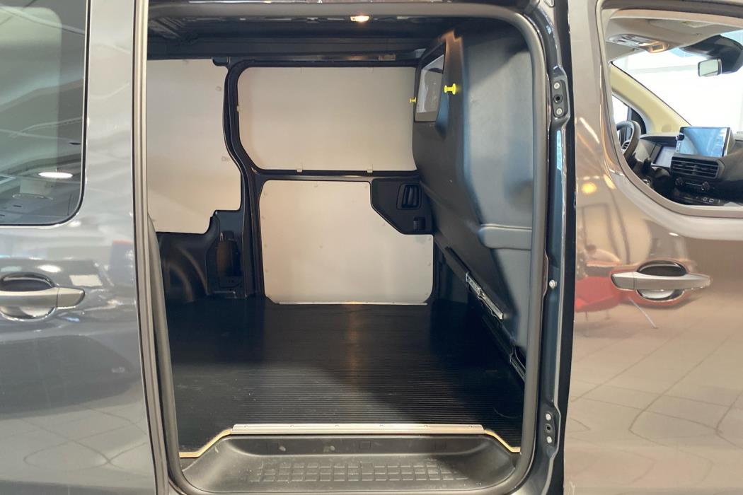 TOYOTA PROACE 2025