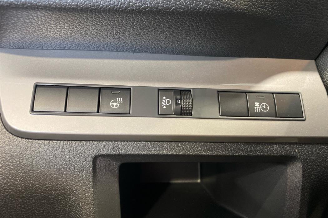 TOYOTA PROACE 2025