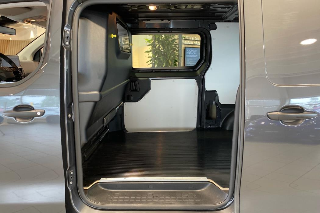 TOYOTA PROACE 2025