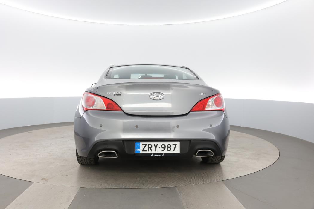 HYUNDAI Genesis Coupe 2011