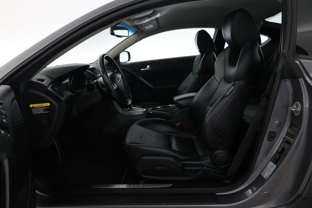 HYUNDAI Genesis Coupe 2011