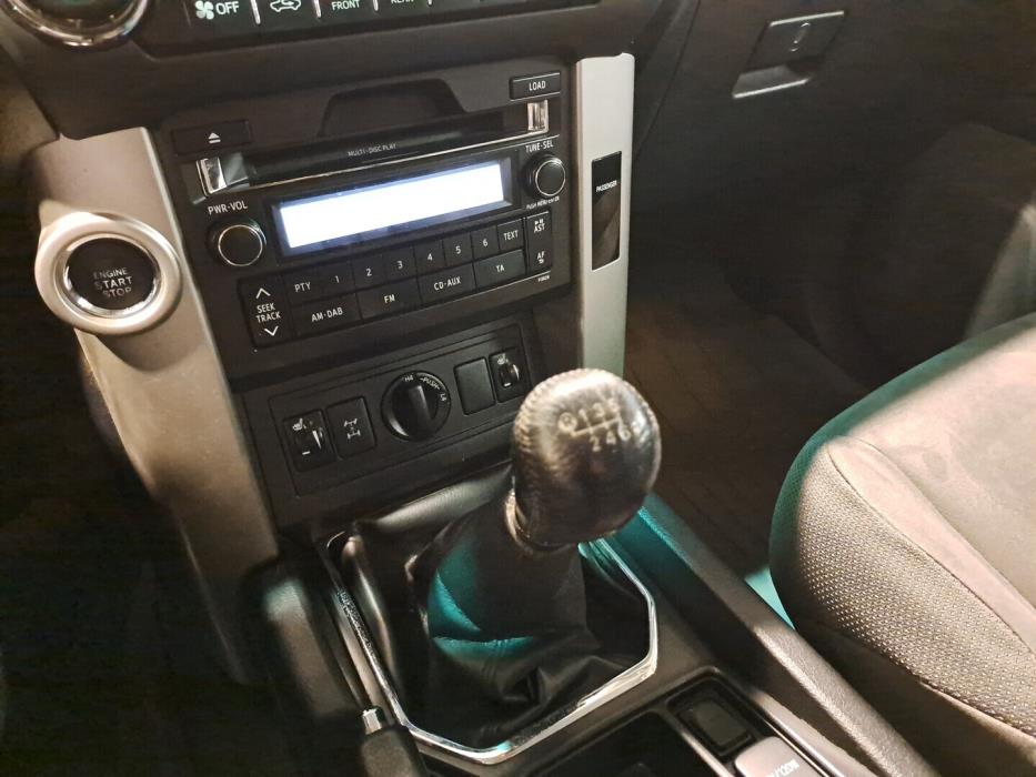 TOYOTA Land Cruiser 2010