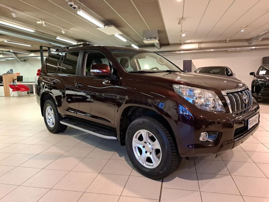 TOYOTA Land Cruiser 2010