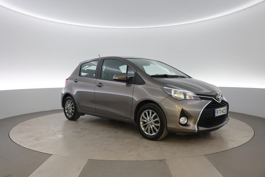 TOYOTA Yaris 2016