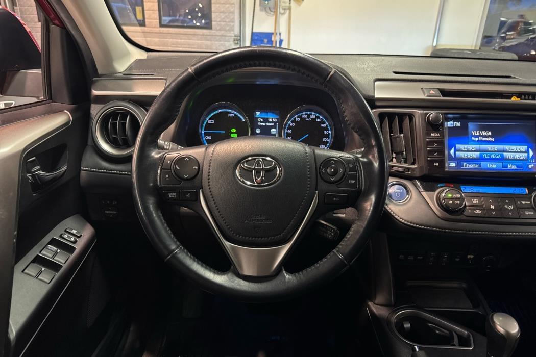 TOYOTA RAV4 2018