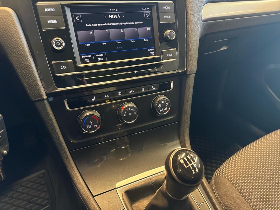 VOLKSWAGEN Golf 2019