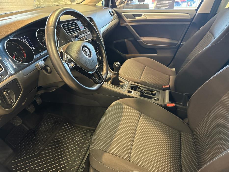 VOLKSWAGEN Golf 2019