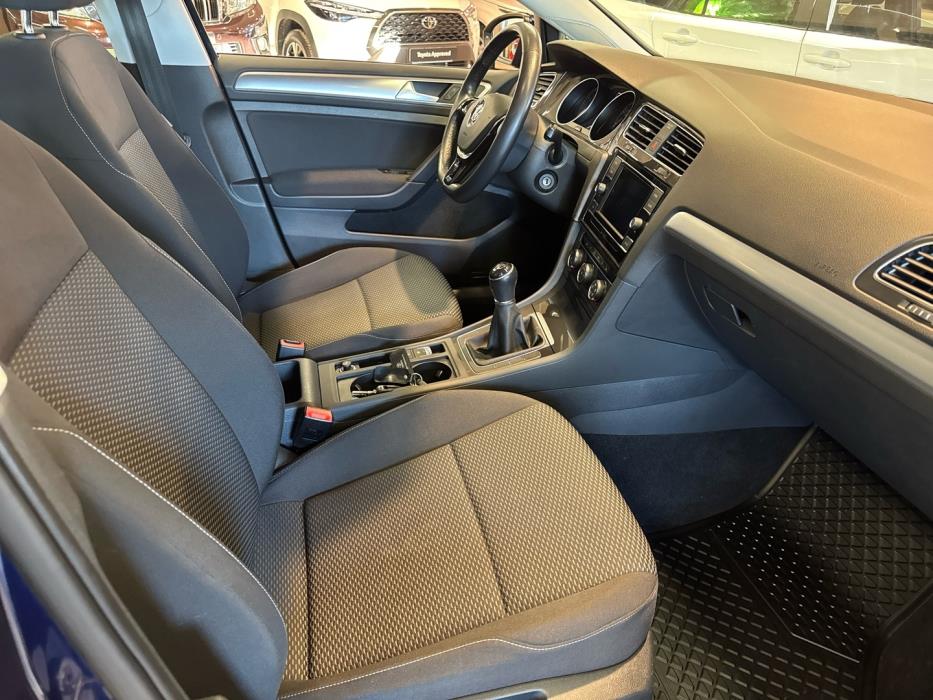 VOLKSWAGEN Golf 2019