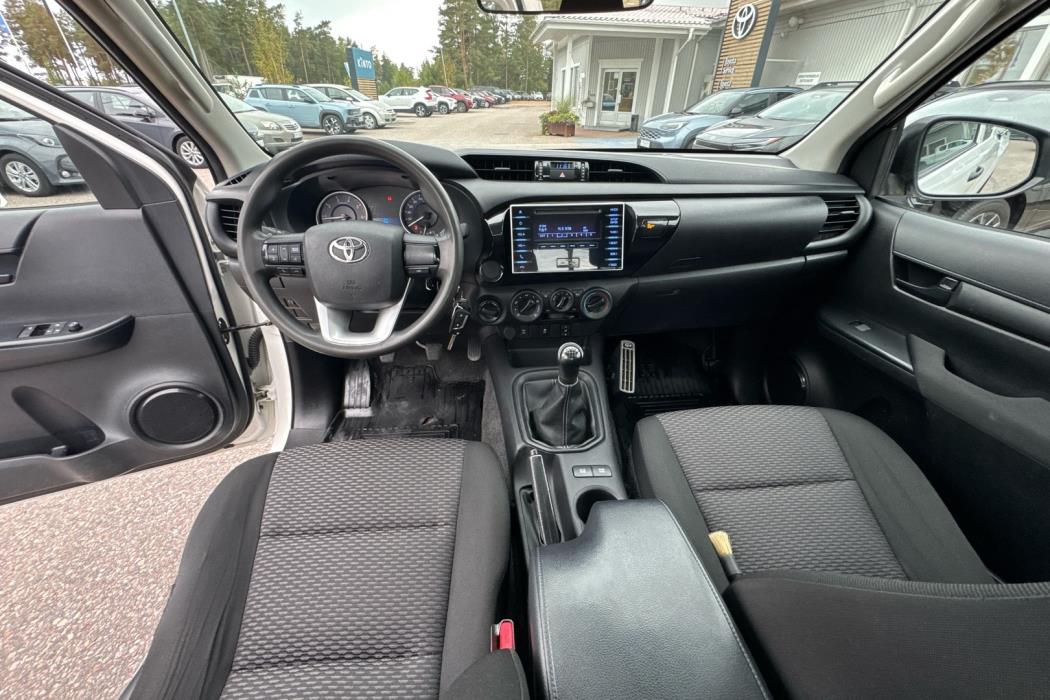 TOYOTA Hilux 2019