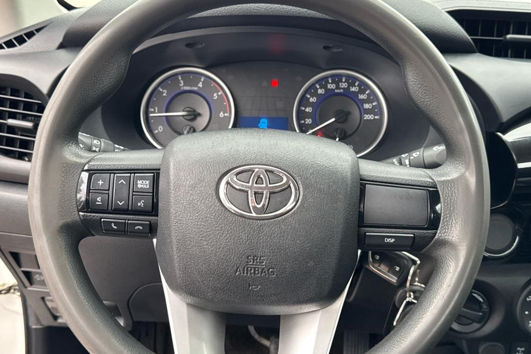 TOYOTA Hilux 2019