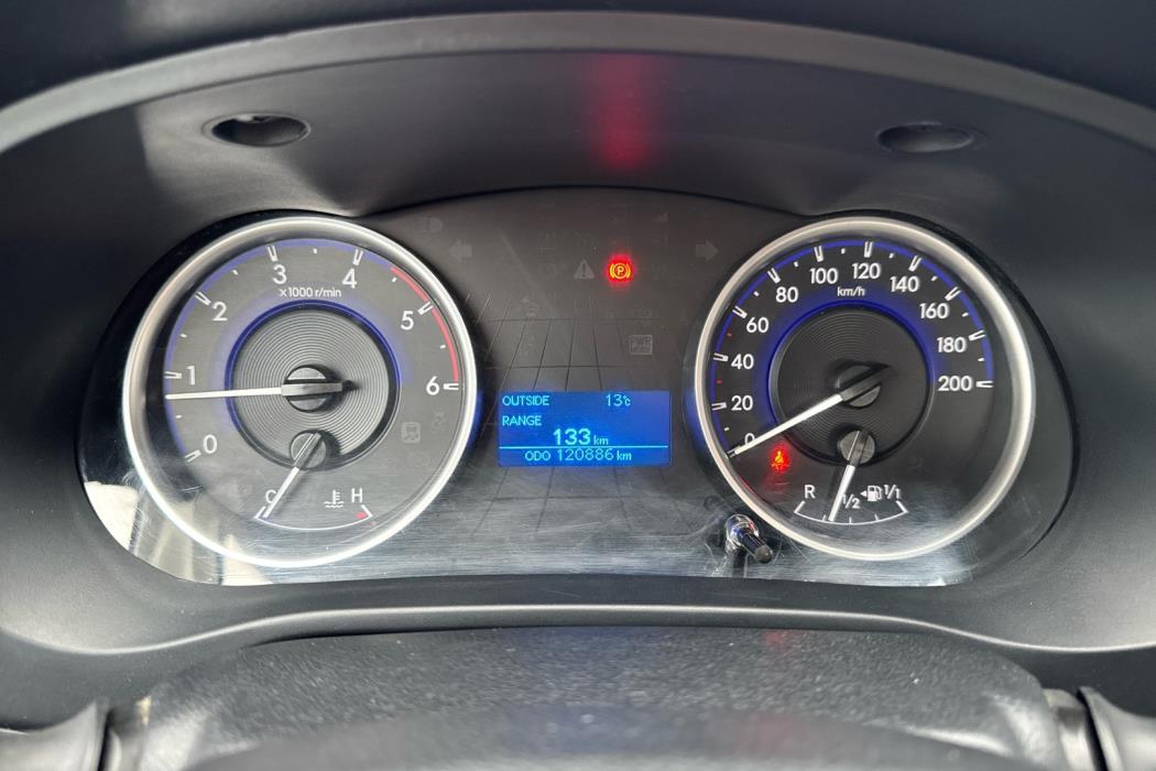 TOYOTA Hilux 2019