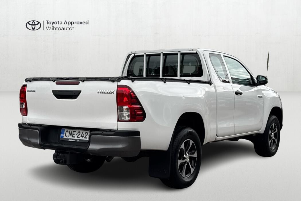 TOYOTA Hilux 2019