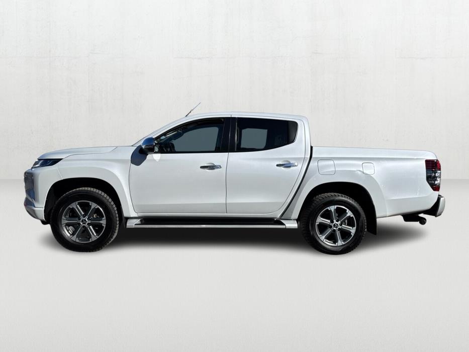 MITSUBISHI L200 2022