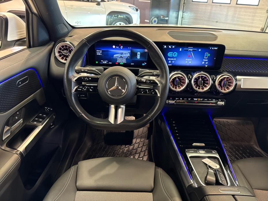 MERCEDES-BENZ EQB 2024