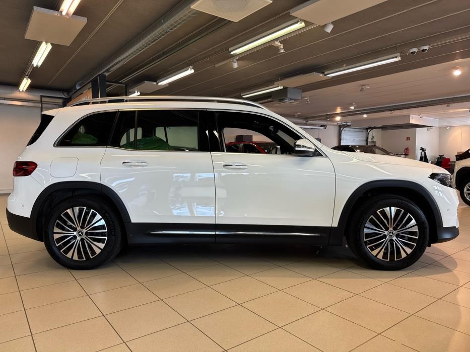 MERCEDES-BENZ EQB 2024