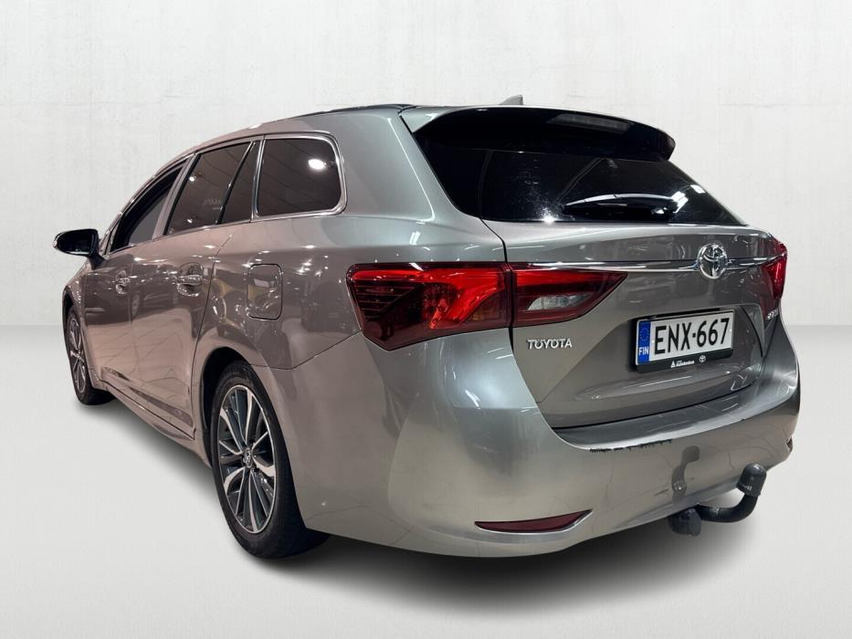 TOYOTA Avensis 2016