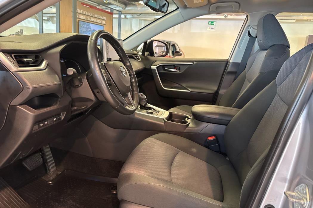 TOYOTA RAV4 2020