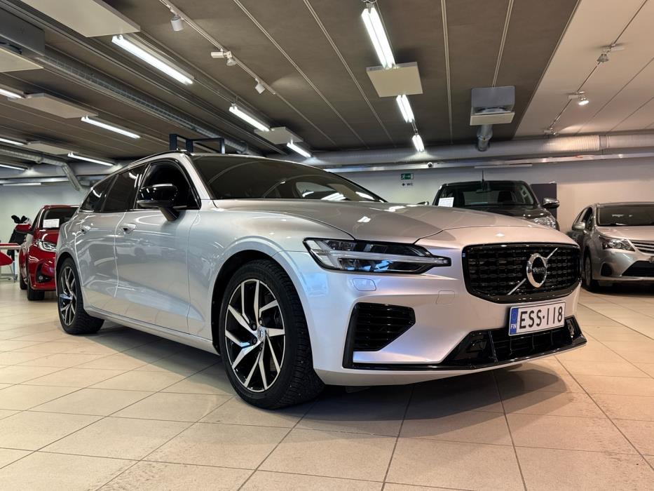 VOLVO V60 2021