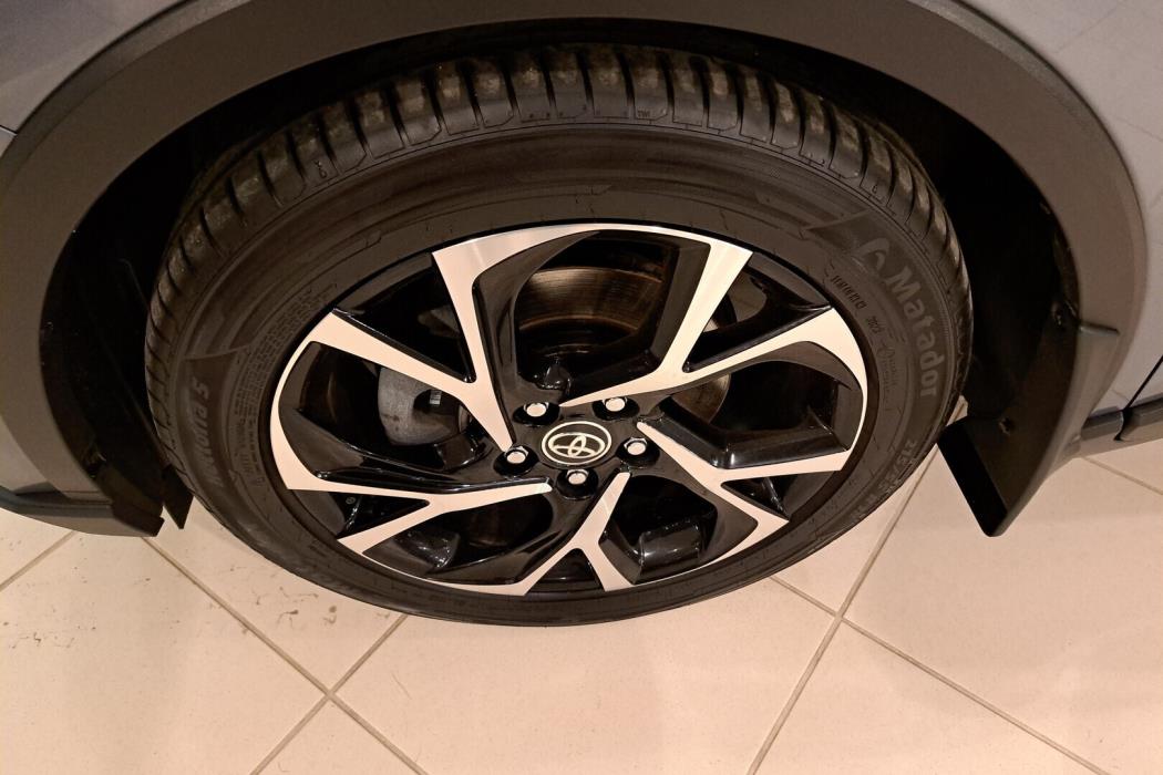 TOYOTA C-HR 2020