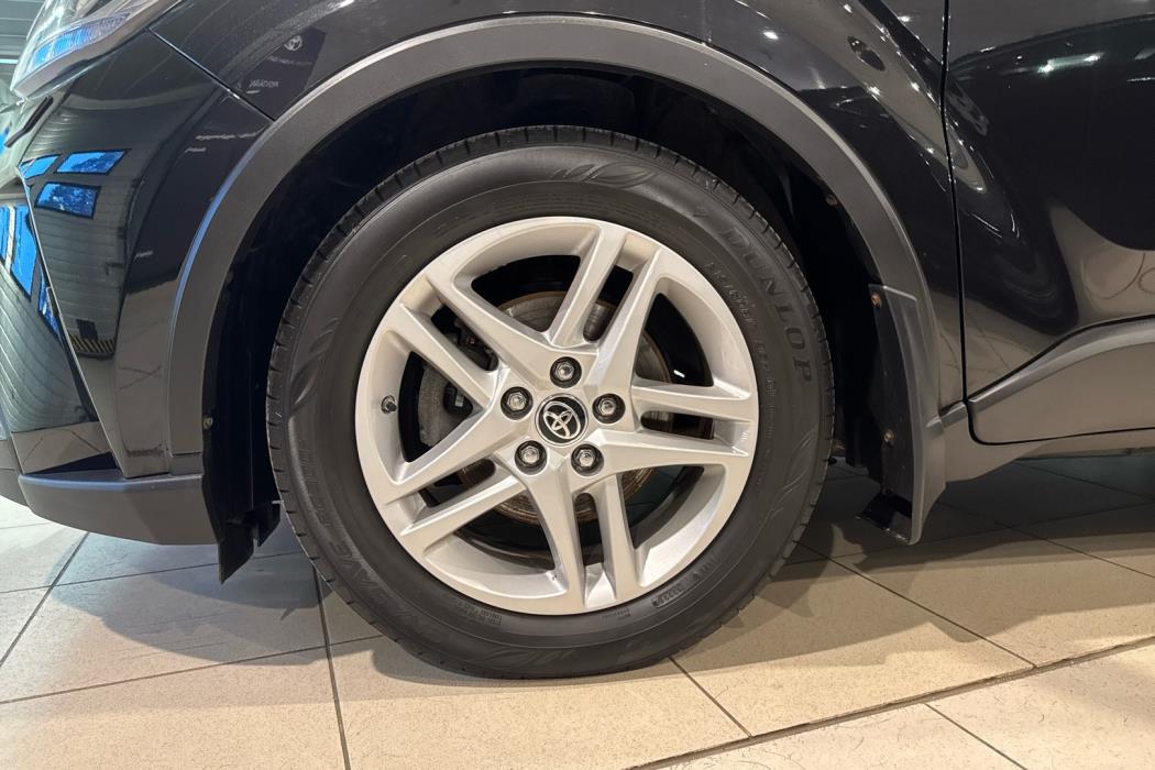 TOYOTA C-HR 2021
