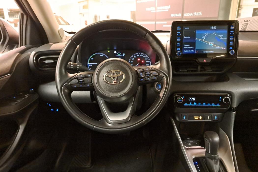 TOYOTA Yaris 2022