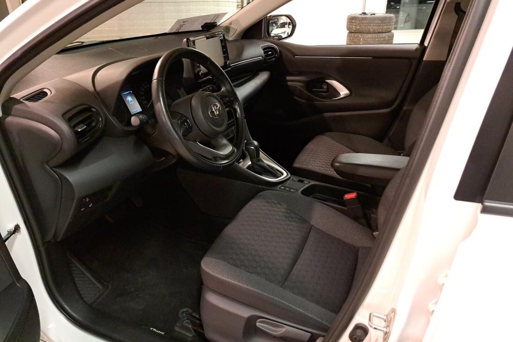 TOYOTA Yaris 2022
