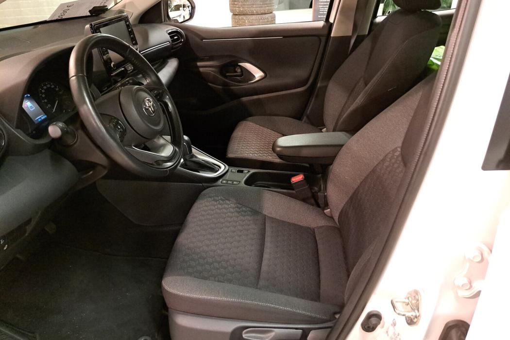 TOYOTA Yaris 2022