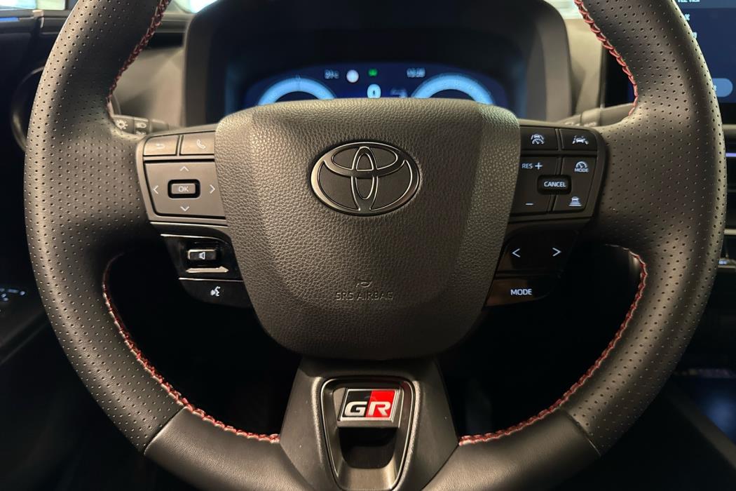 TOYOTA C-HR 2025