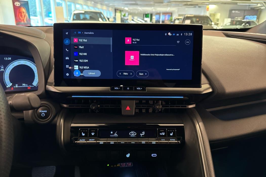 TOYOTA C-HR 2025