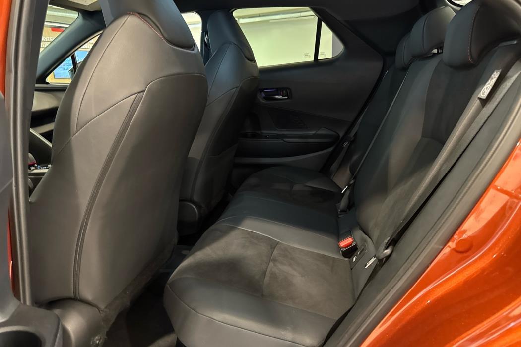 TOYOTA C-HR 2025