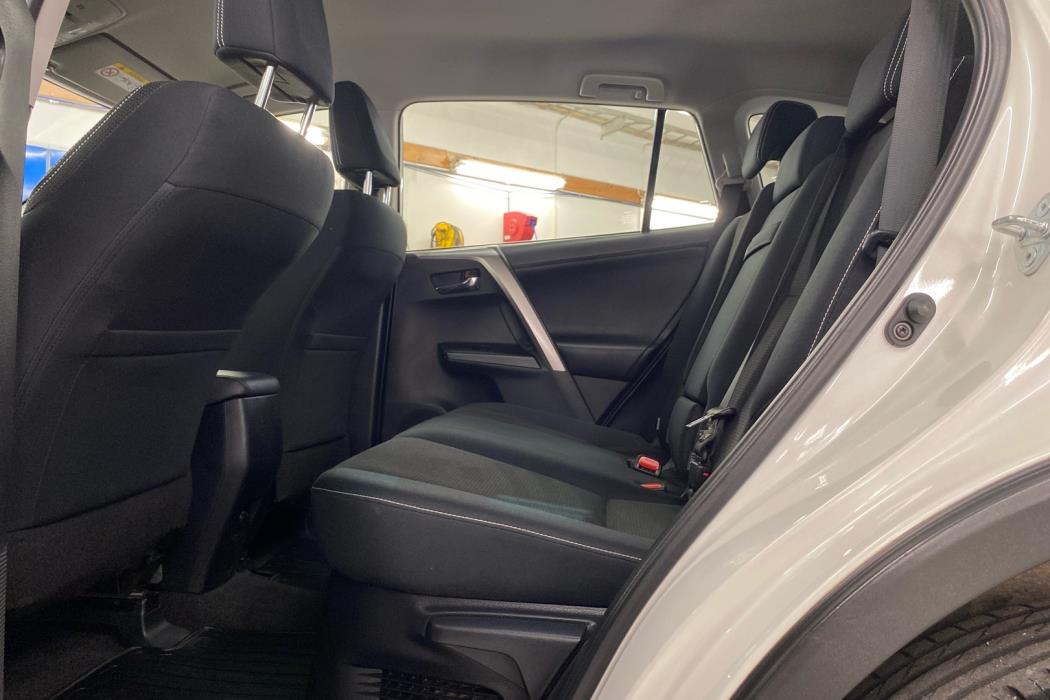 TOYOTA RAV4 2017