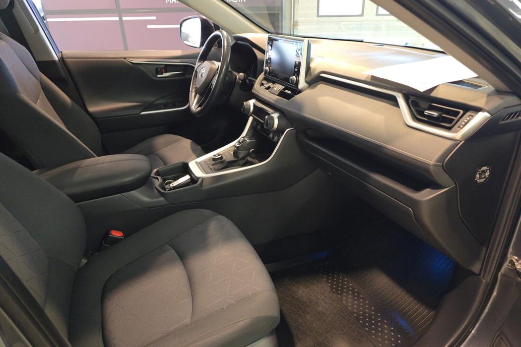 TOYOTA RAV4 2020