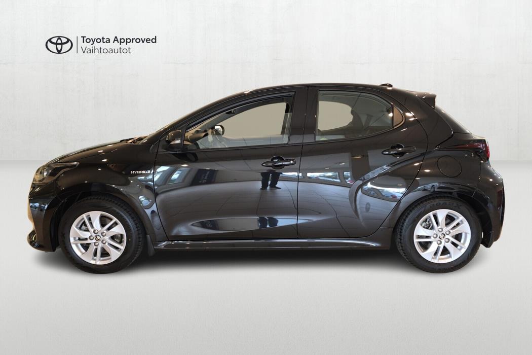 TOYOTA Yaris 2021