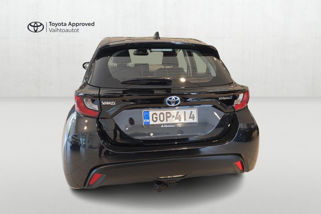TOYOTA Yaris 2021
