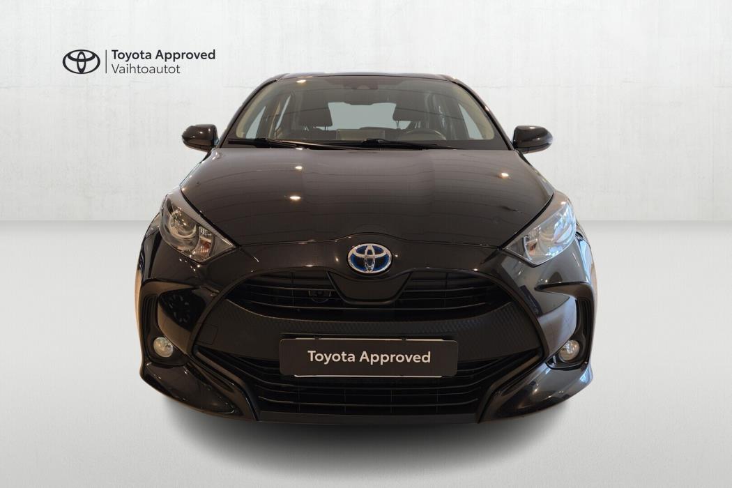 TOYOTA Yaris 2021