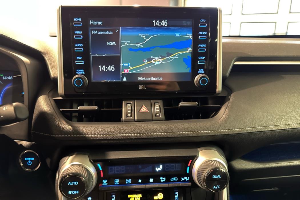 TOYOTA RAV4 2021