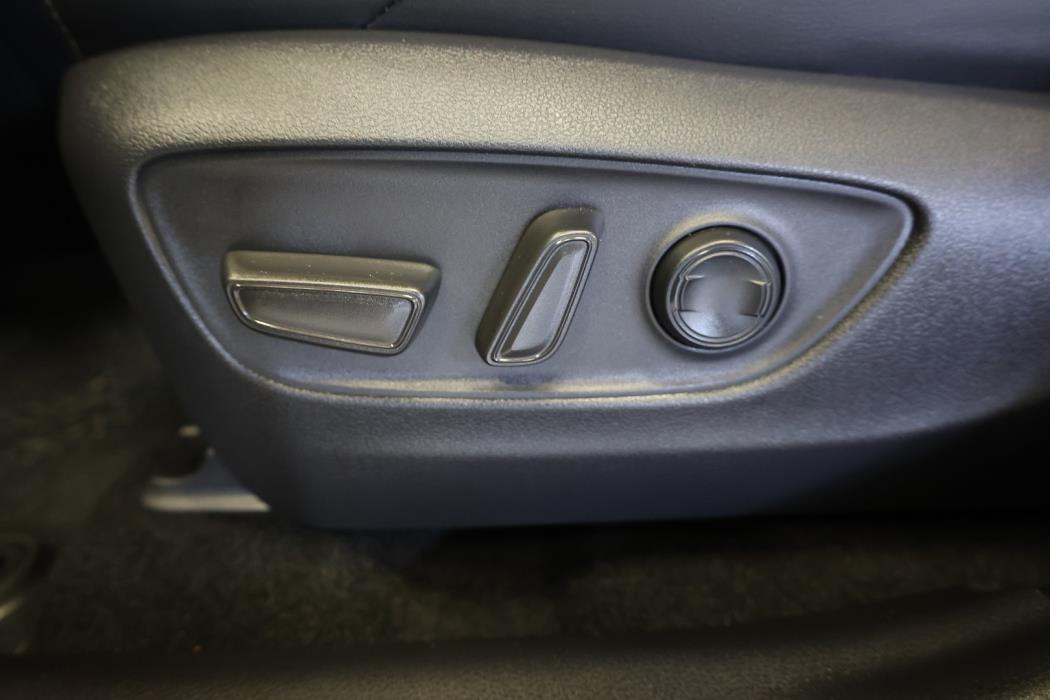 TOYOTA RAV4 2021