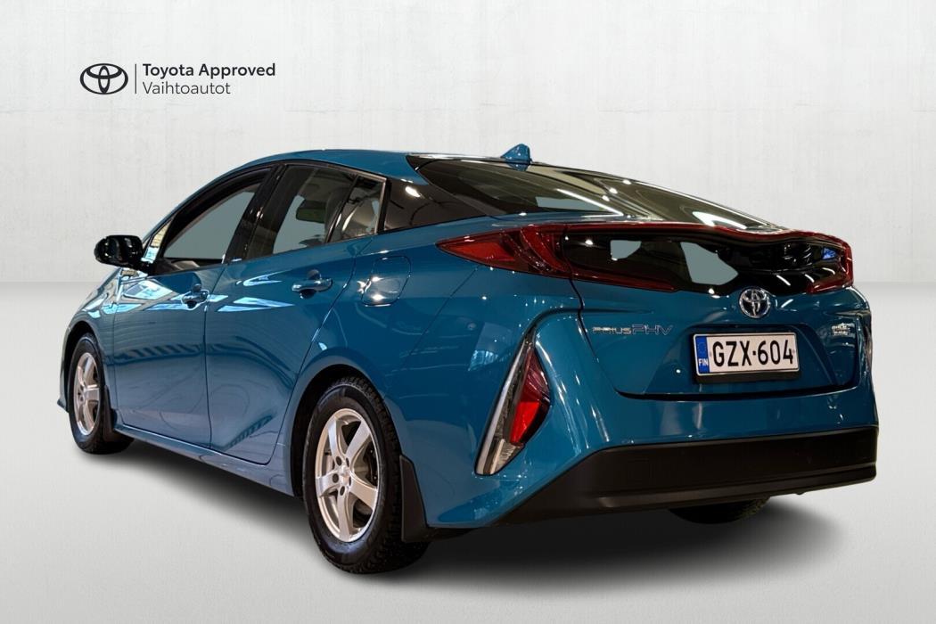 TOYOTA Prius Plug-in 2021