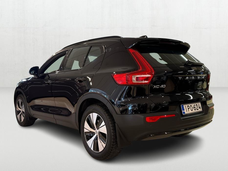VOLVO XC40 2022