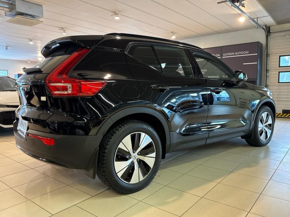 VOLVO XC40 2022
