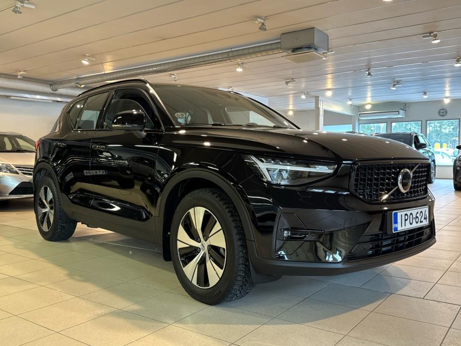 VOLVO XC40 2022