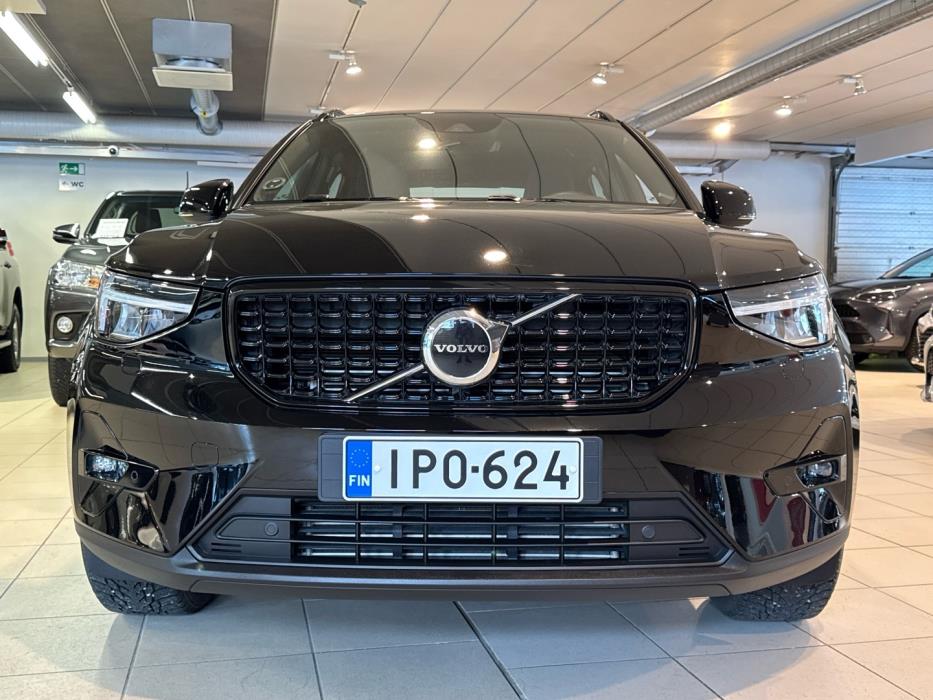 VOLVO XC40 2022