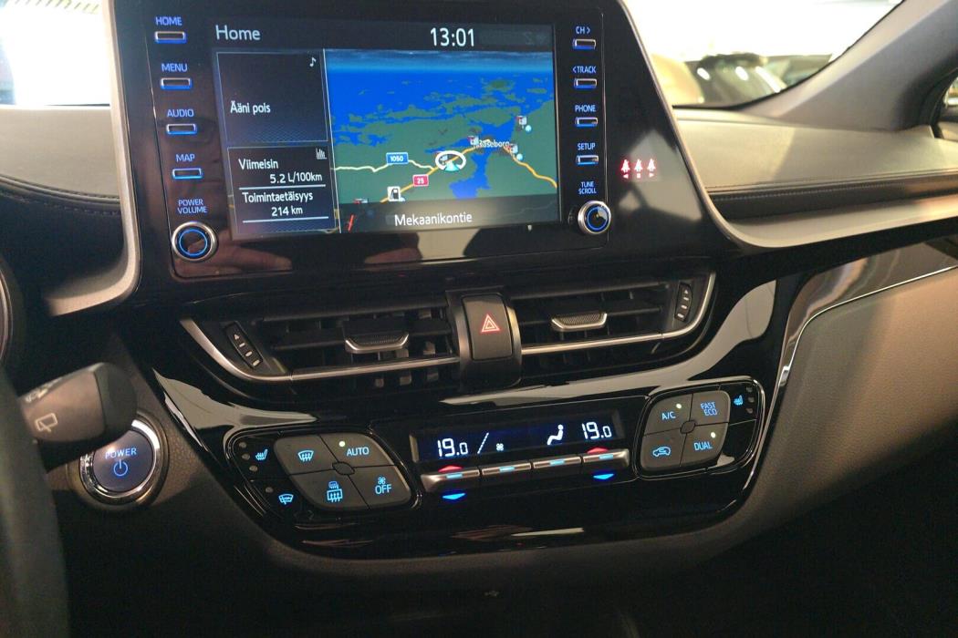TOYOTA C-HR 2023