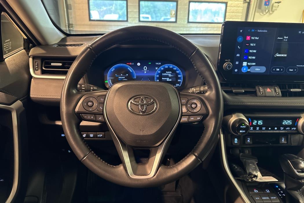 TOYOTA RAV4 2023