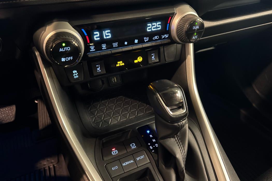 TOYOTA RAV4 2023