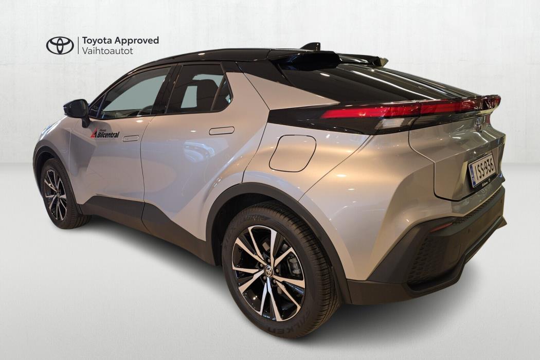 TOYOTA C-HR 2025