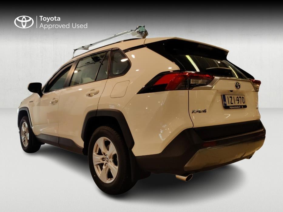 TOYOTA RAV4 2021