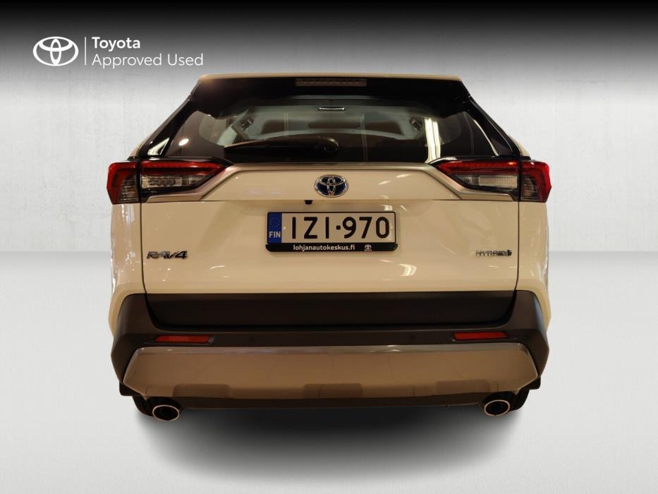 TOYOTA RAV4 2021