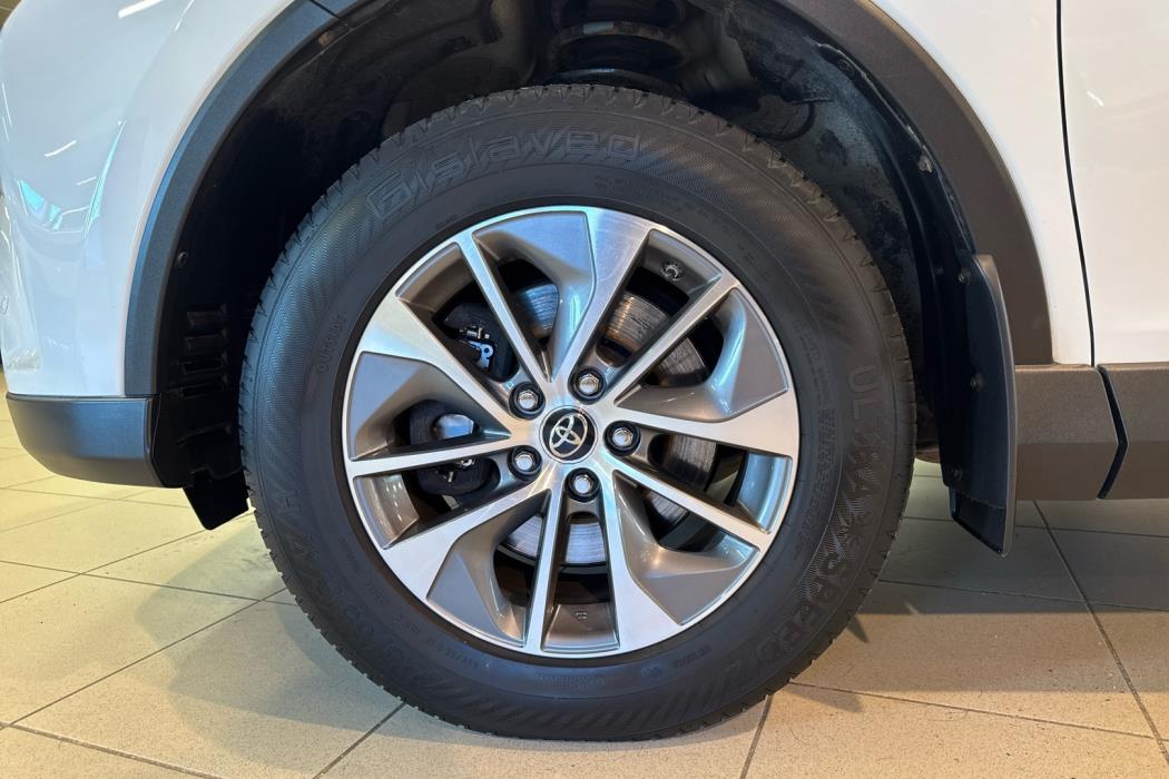 TOYOTA RAV4 2017